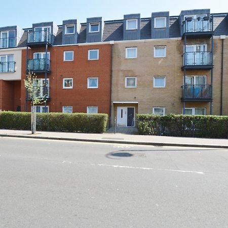 Spacious London Apartment 5 Min Walk To Leytonstone Underground Station And 5 Stops To Zone 1 Eksteriør billede